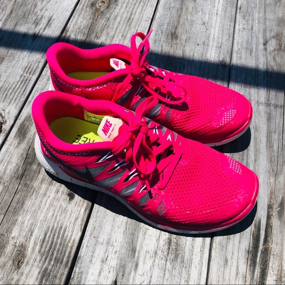 Nike Shoes - Nike free